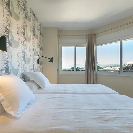 Exclusive 2 Beds On Promenade Apartment Marbella