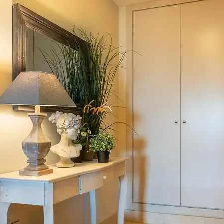 Exclusive 2 Beds On Promenade * Marbella