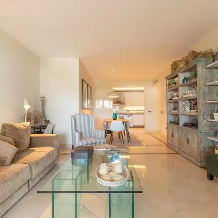 Exclusive 2 Beds On Promenade Apartment *