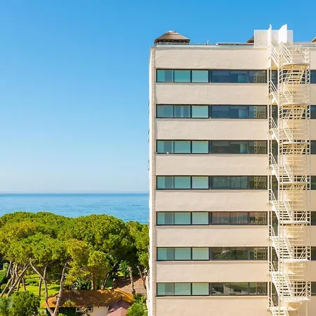 Exclusive 2 Beds On Promenade Apartment *