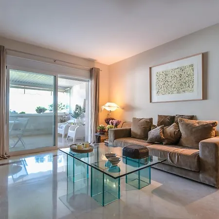 Exclusive 2 Beds On Promenade Apartment